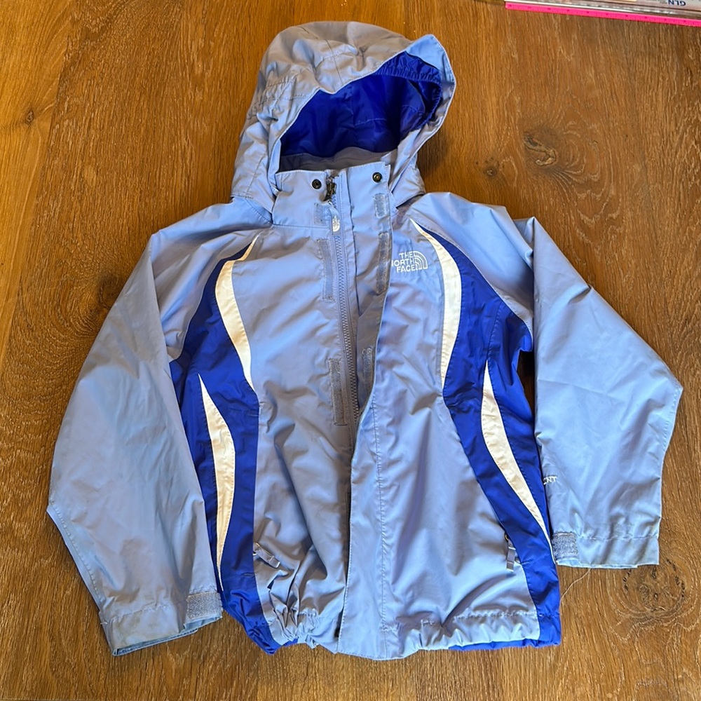 The North Face Hyvent purple Hooded Lightweight Jacket Girls XS.